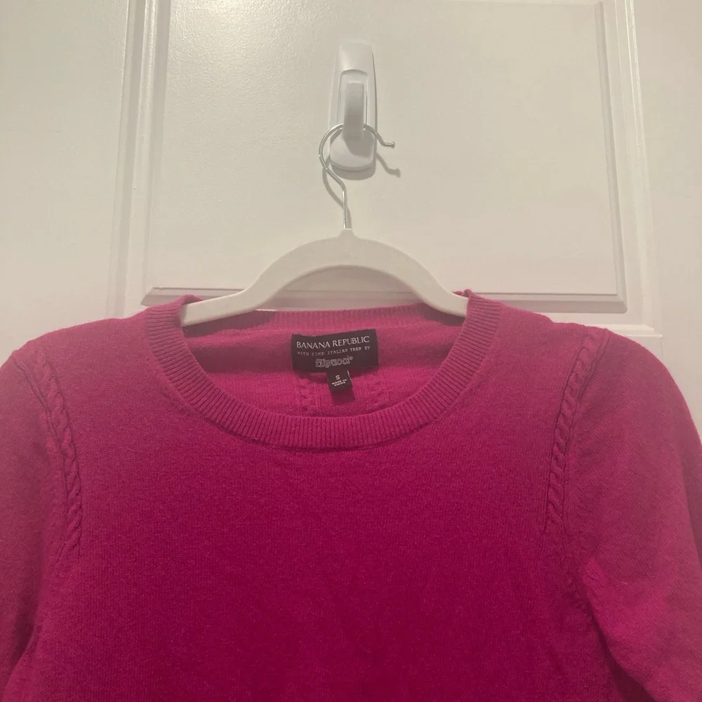 Cute, comfortable and colorful sweater from Banana Republic! - Picture 6 of 9